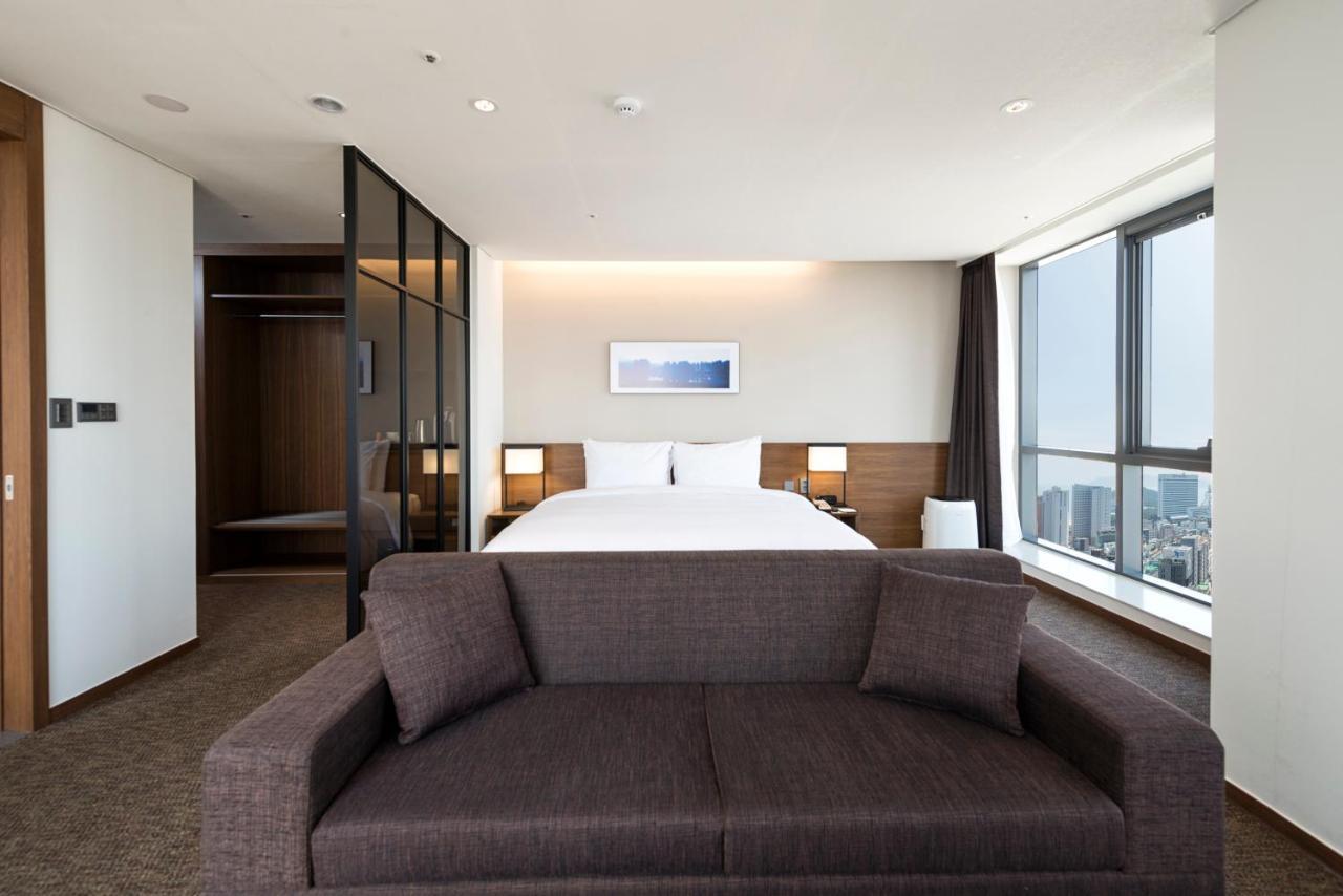Ramada Encore By Wyndham Busan Haeundae Εξωτερικό φωτογραφία